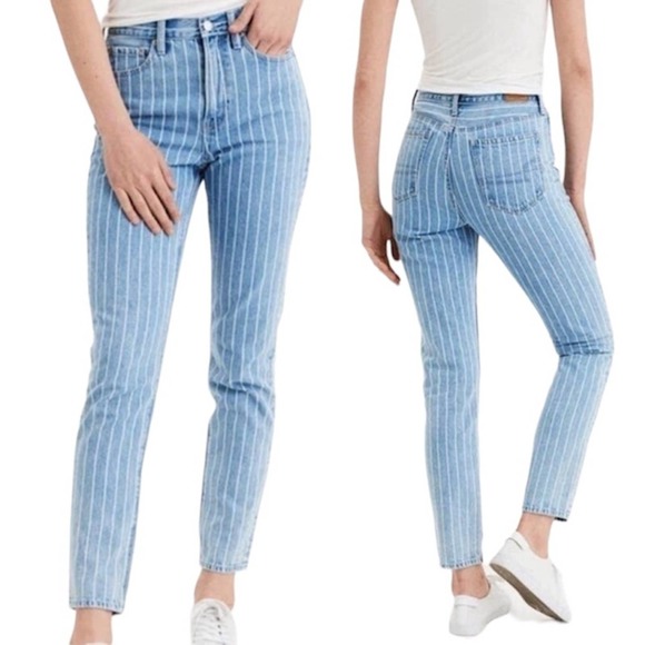 American Eagle Outfitters Denim - American Eagle MoM Jeans Size 00 Short